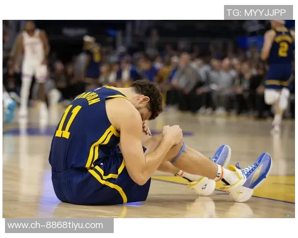 克莱新赛季首战表现平平13投仅4中三分球命中率低迷仅得10分 克莱新赛季首战表现平平13投仅4中三分球命中率低迷仅得10分