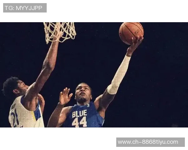 里德轻松砍下20分11篮板3助攻2抢断1盖帽展现全能表现